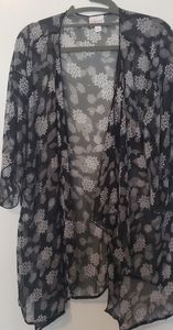 Lularoe kimono
